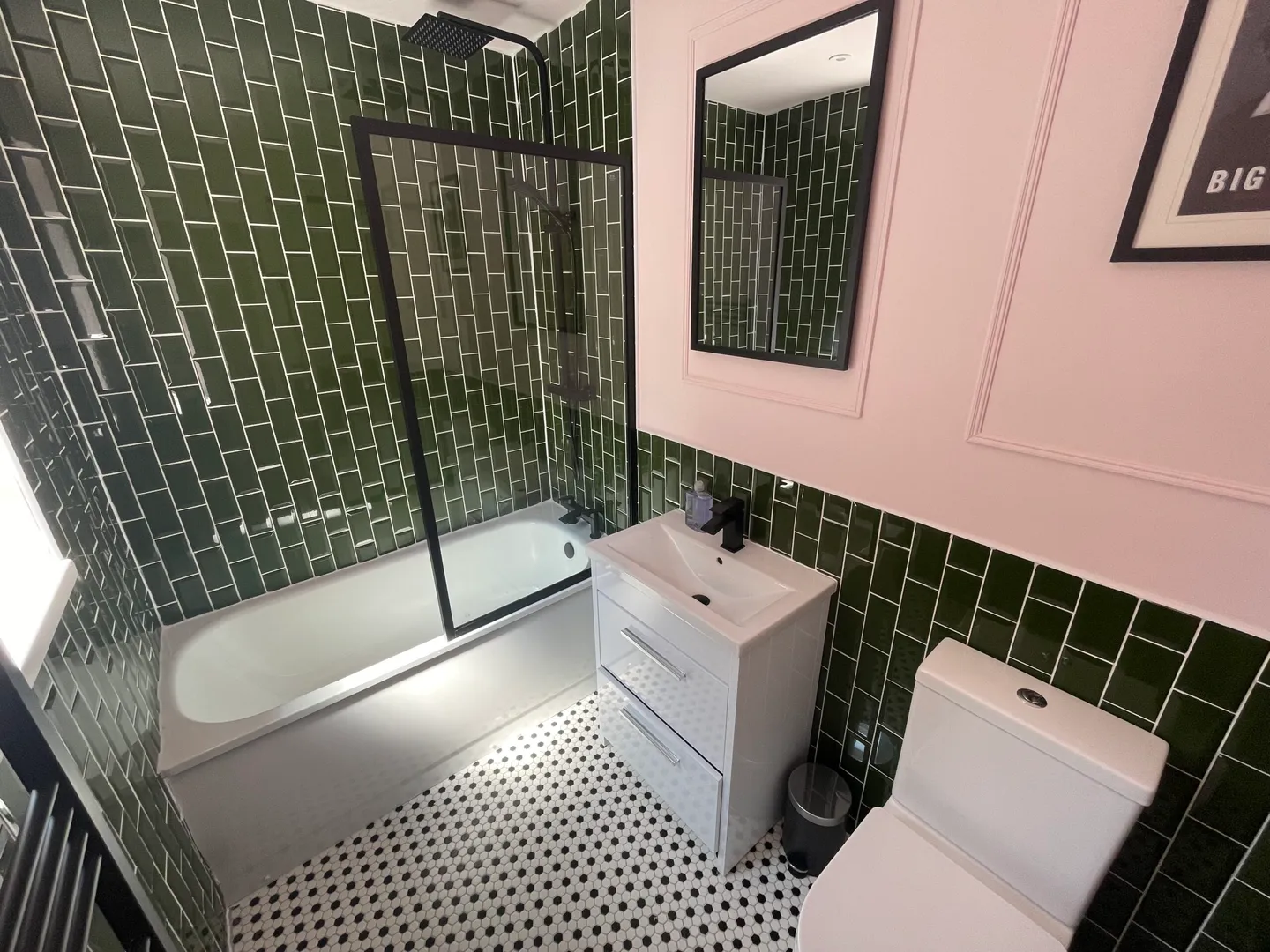 Prime 2 Bed Student House in City Centre // Jul 2026 - Image 7